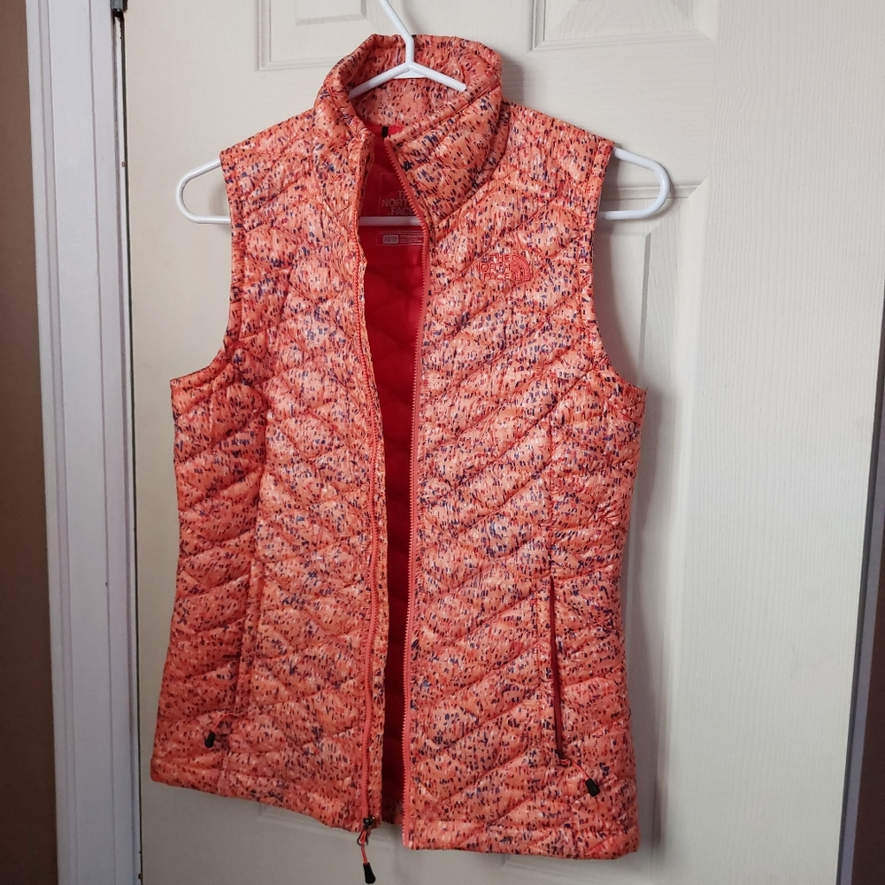 EUC The North Face Thermoball vest